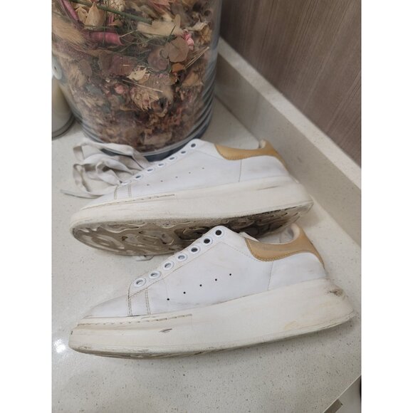 Alexander McQueen Oversized Sneaker Sz 37 EU 7 US Women's - Picture 8 of 12